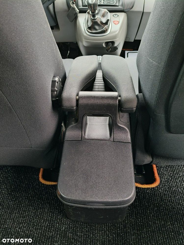 Renault Scenic Conquest - 26