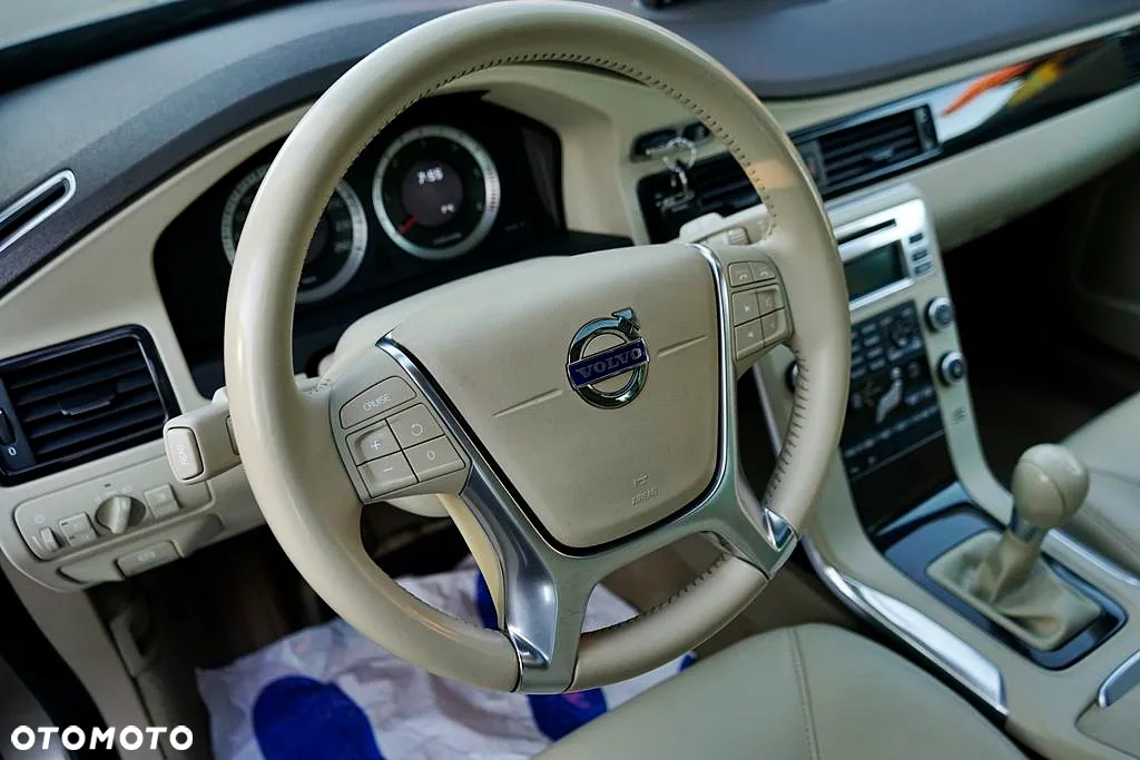 Volvo V70 1.6D DRIVe - 26