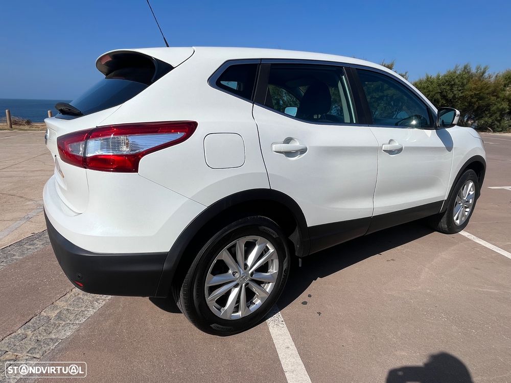 Nissan Qashqai 1.6 dCi Xtronic ACENTA - 3