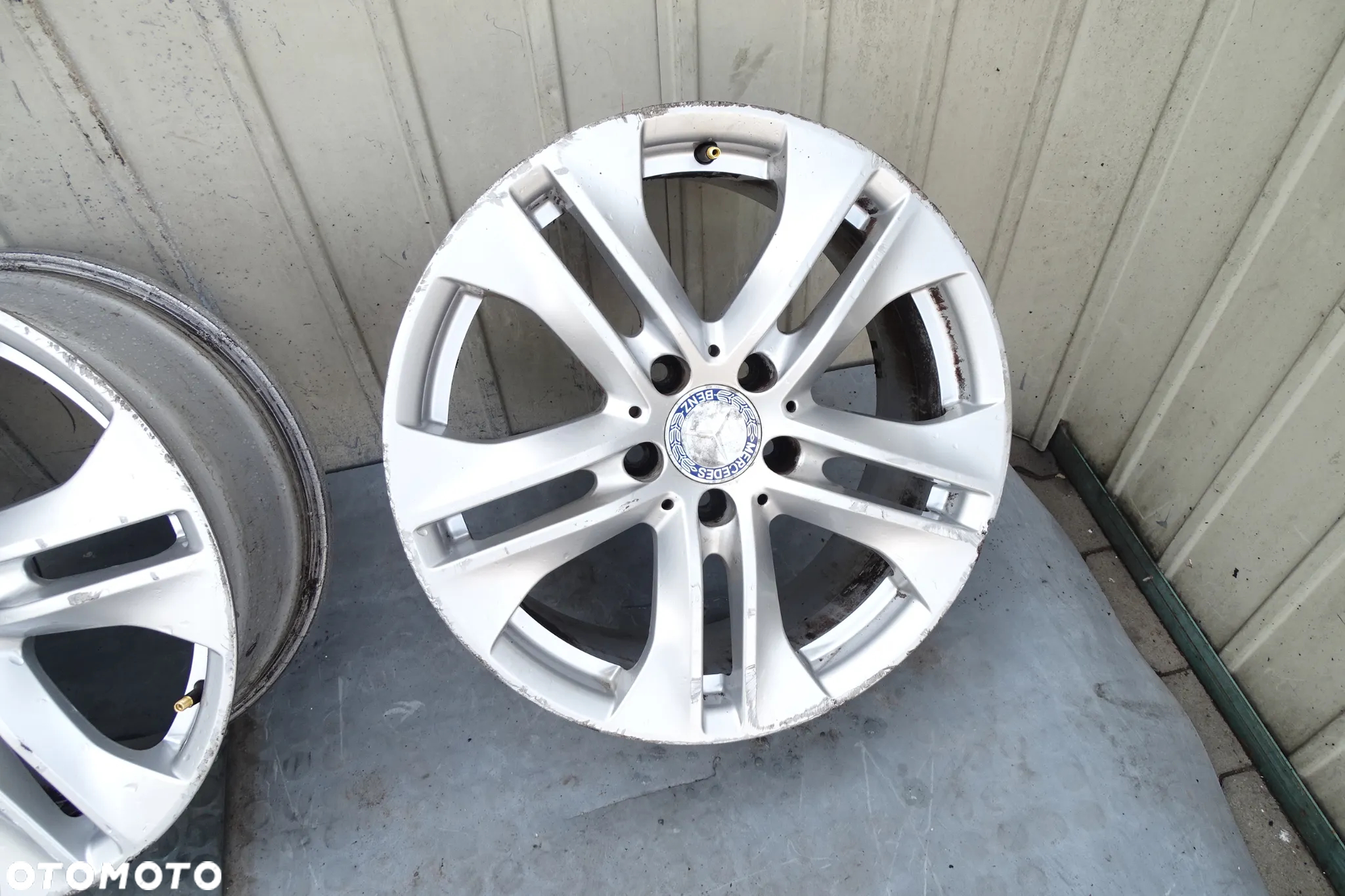 Mercedes-Benz W207 E klasa felgi Aluminiowe  7,5jx17" ET45 5x112 A2074010602 - 6