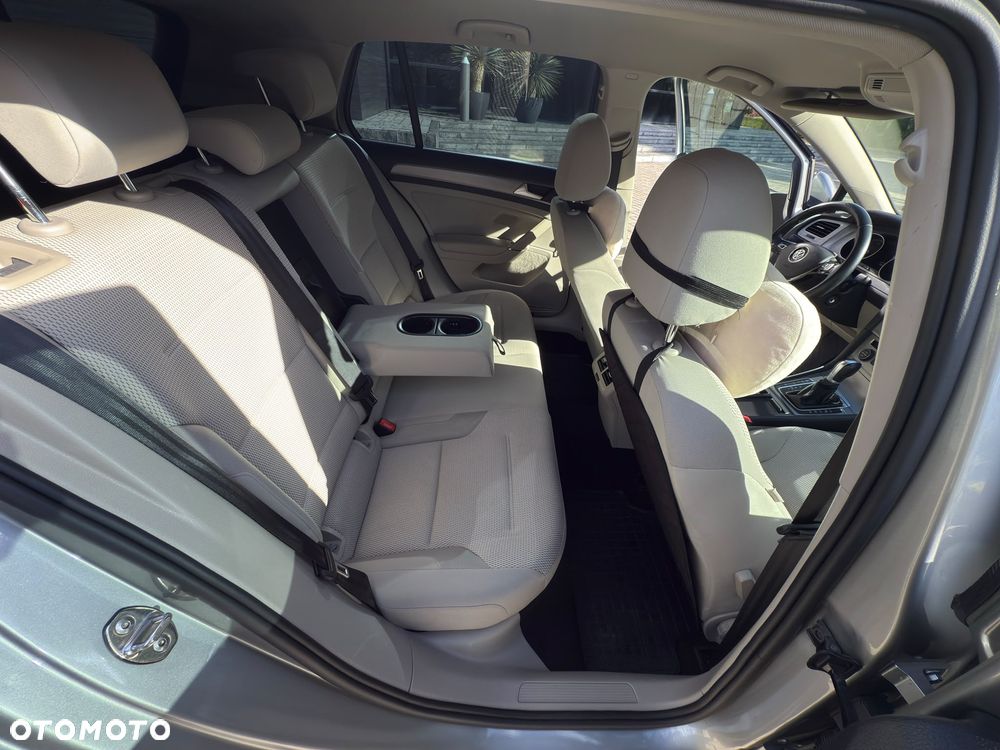 Volkswagen Golf 1.6 TDI BMT Highline DSG - 27