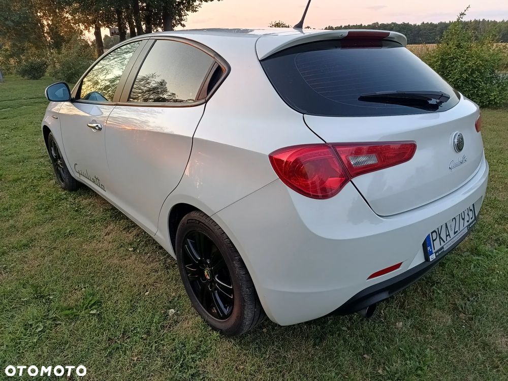 Alfa Romeo Giulietta 1.6 JTDM Distinctive - 7