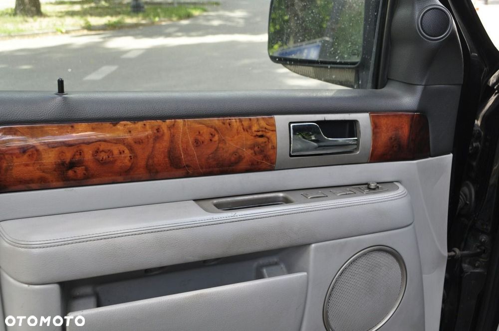 Lincoln Navigator - 8