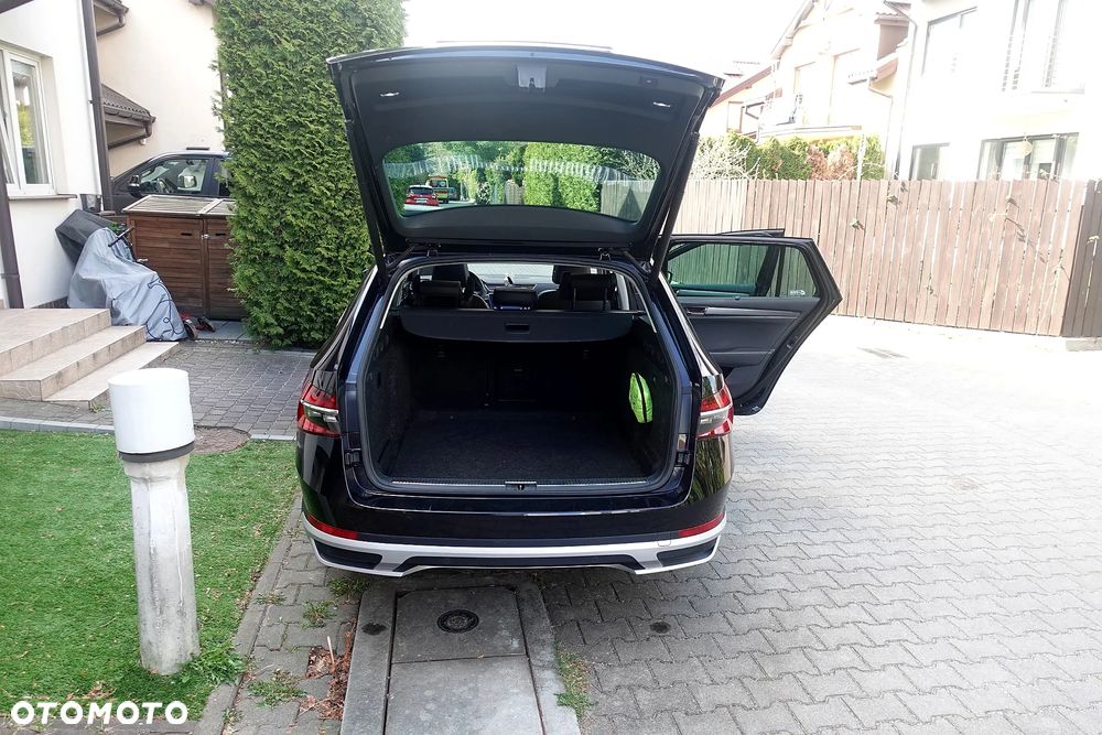 Skoda Superb 2.0 TSI 4x4 Scout DSG - 6
