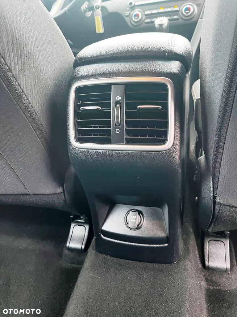 Kia Sportage 1.6 CRDI Black Edition 2WD - 9