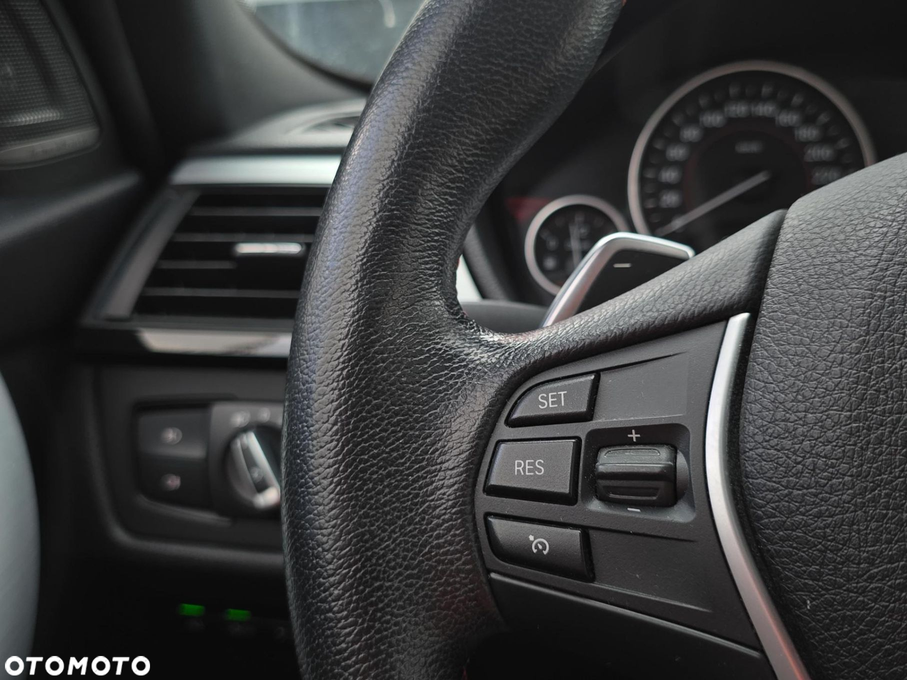 BMW Seria 3 320d Sport Line - 18