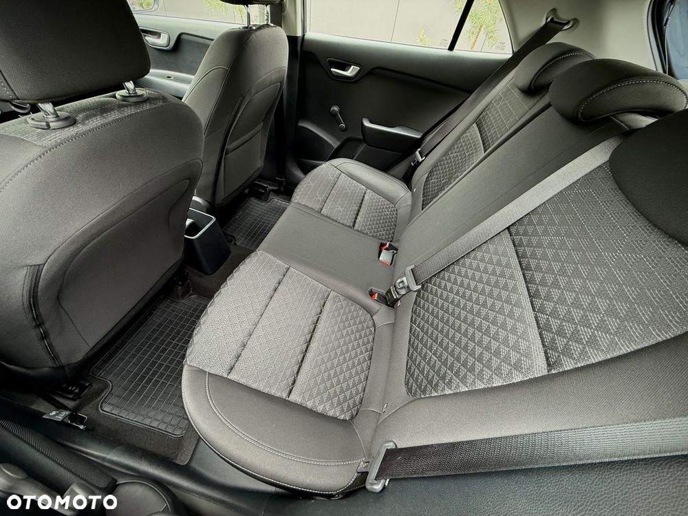 Kia Rio 1.2 M - 13