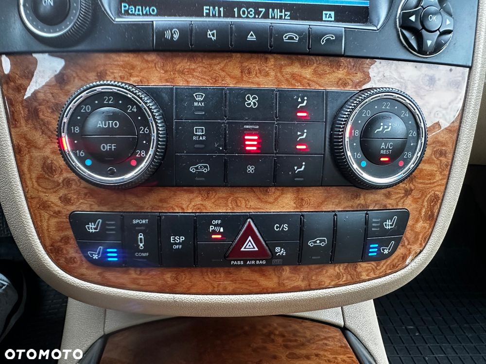 Mercedes-Benz Klasa R 320 CDI L 4-Matic - 15