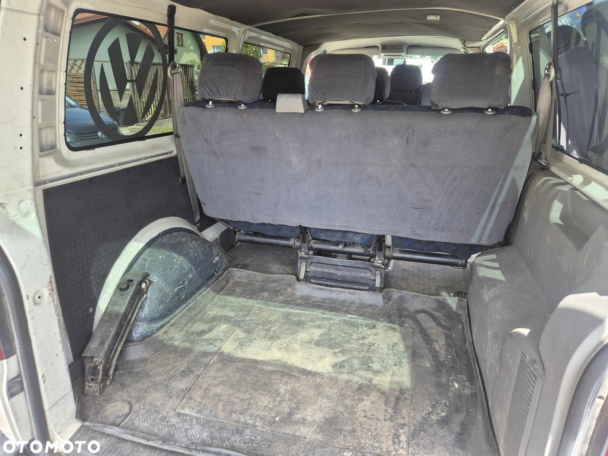 Volkswagen Transporter T5 TDI L2H1 Mixt - 11