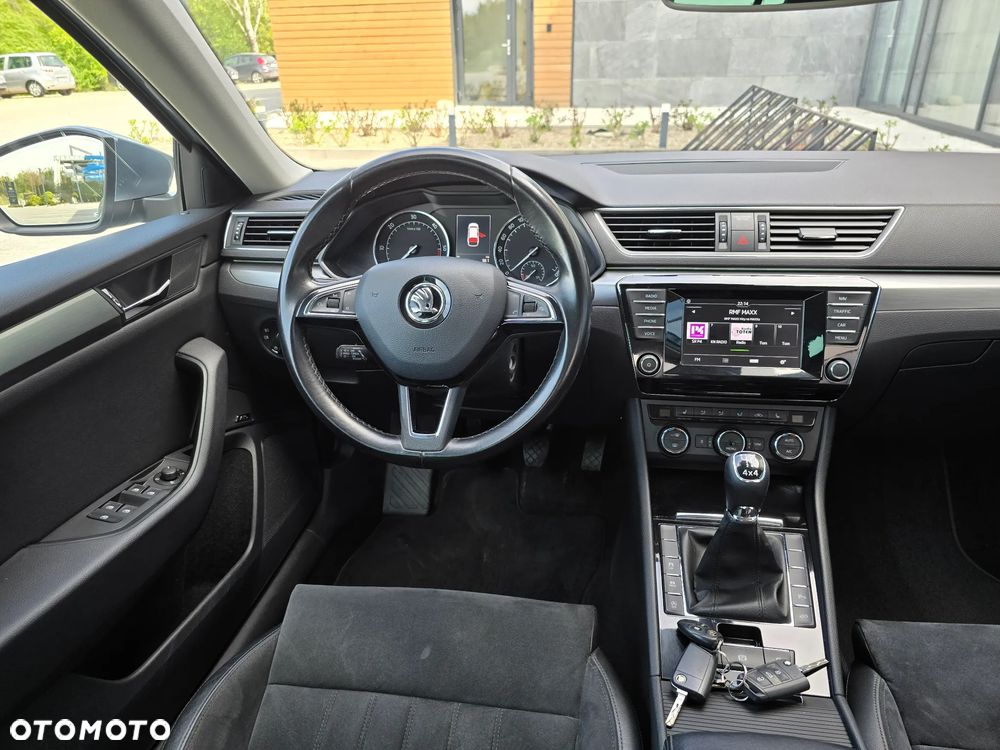 Skoda Superb 2.0 TDI 4x4 Style - 39