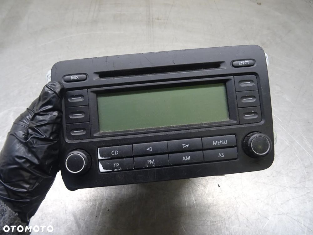 VW TOURAN I 03-05 1.9TDI LA7W RADIO - 1