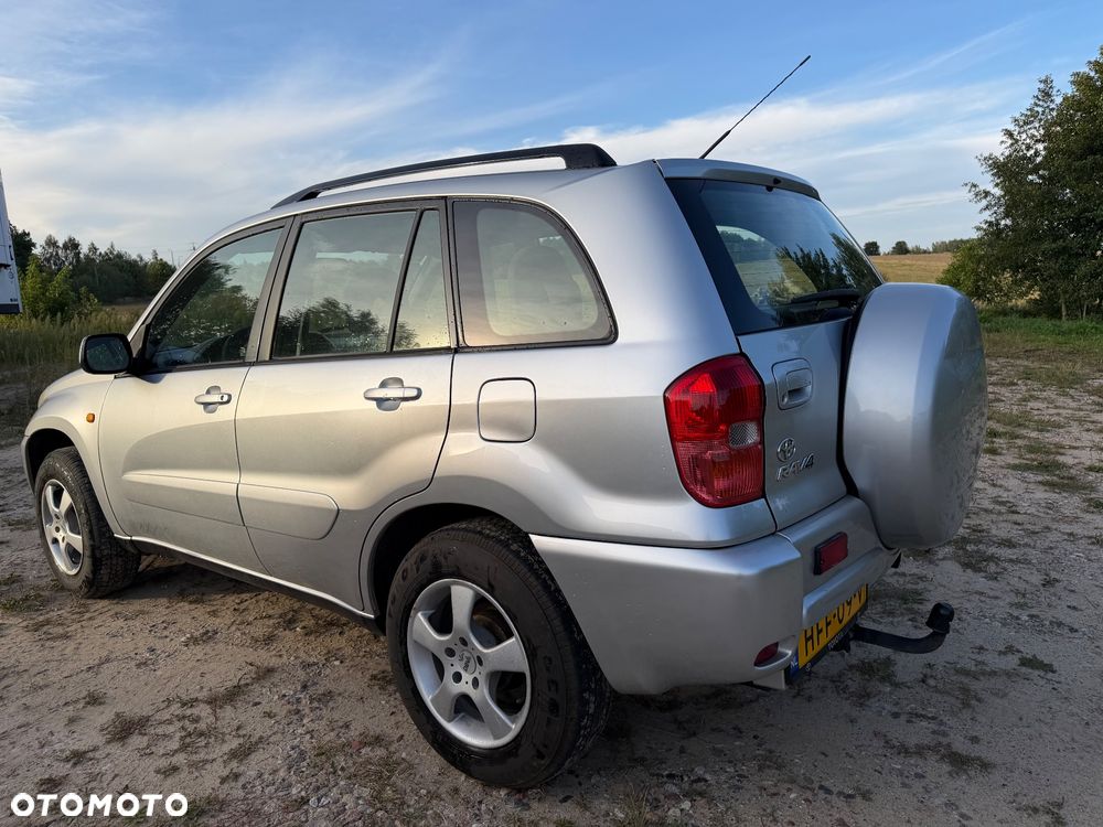 Toyota RAV4 - 3
