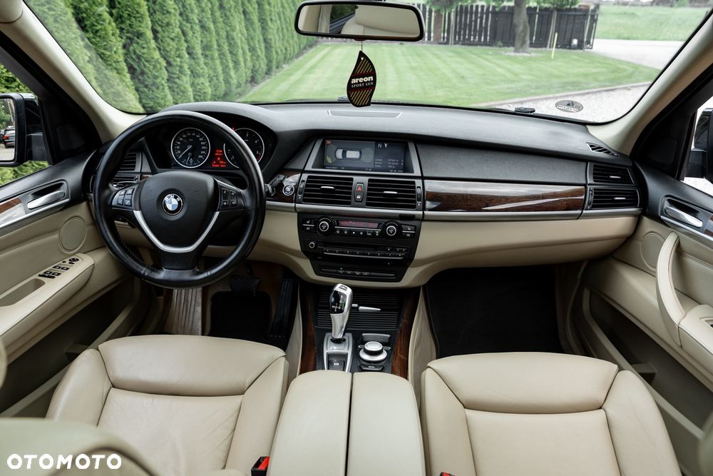 BMW X5 xDrive30d - 28