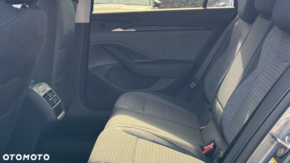 Skoda Superb 2.0 TDI SCR Drive DSG - 17