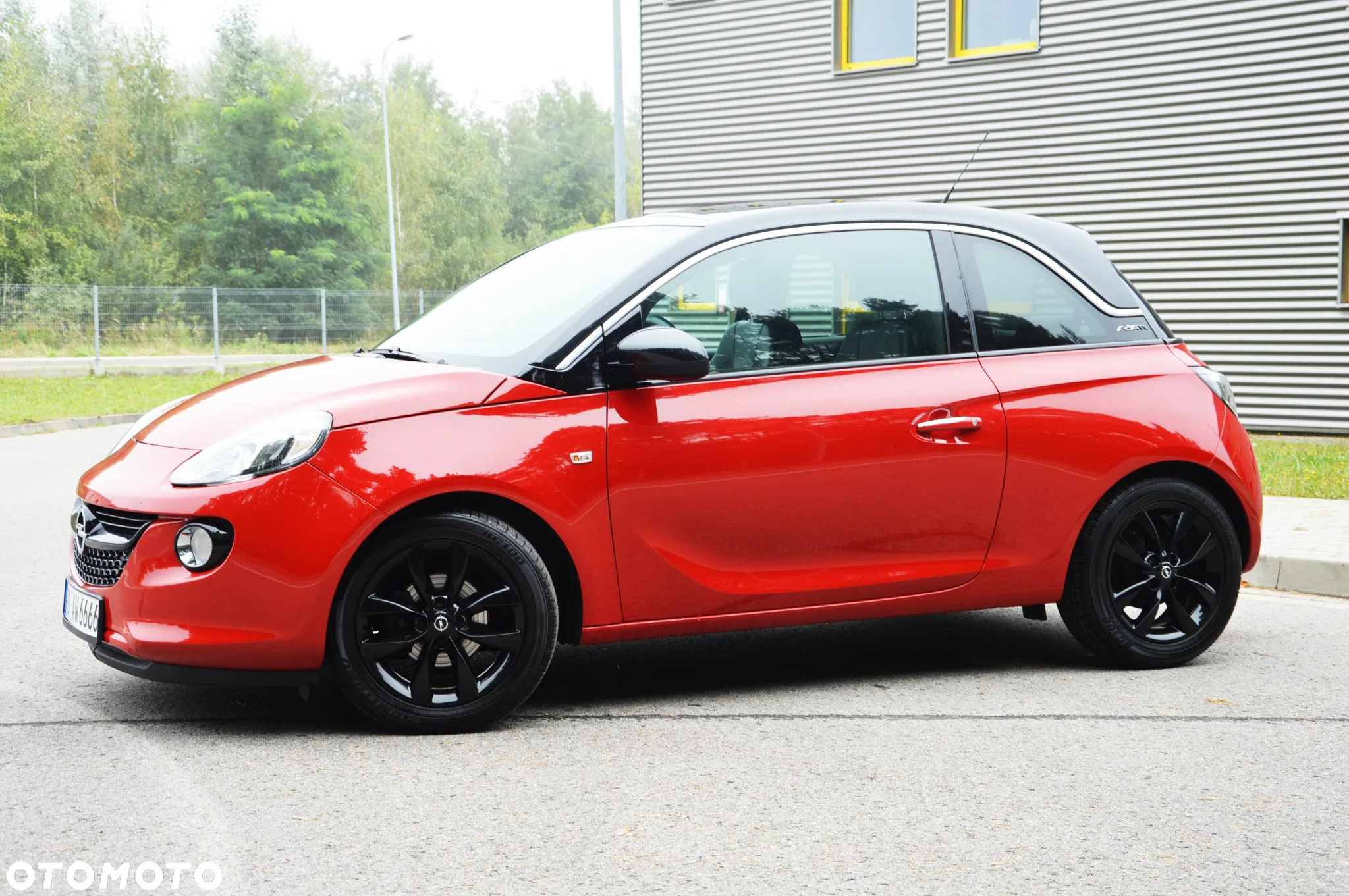 Opel Adam 1.2 Black Jack S&S - 3