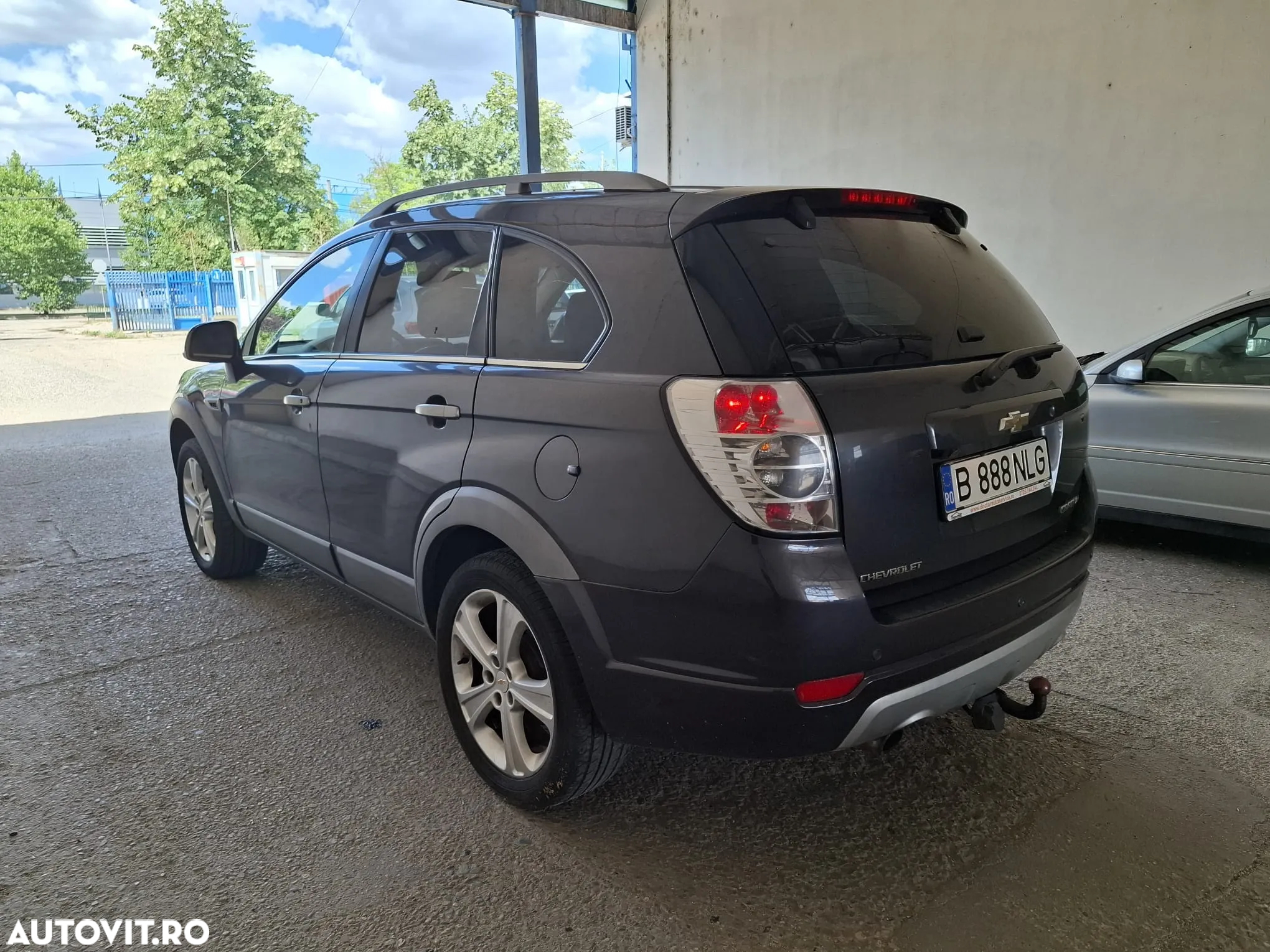 Chevrolet Captiva 2.2D AWD Aut. 7 locuri LTZ titan leather - 3