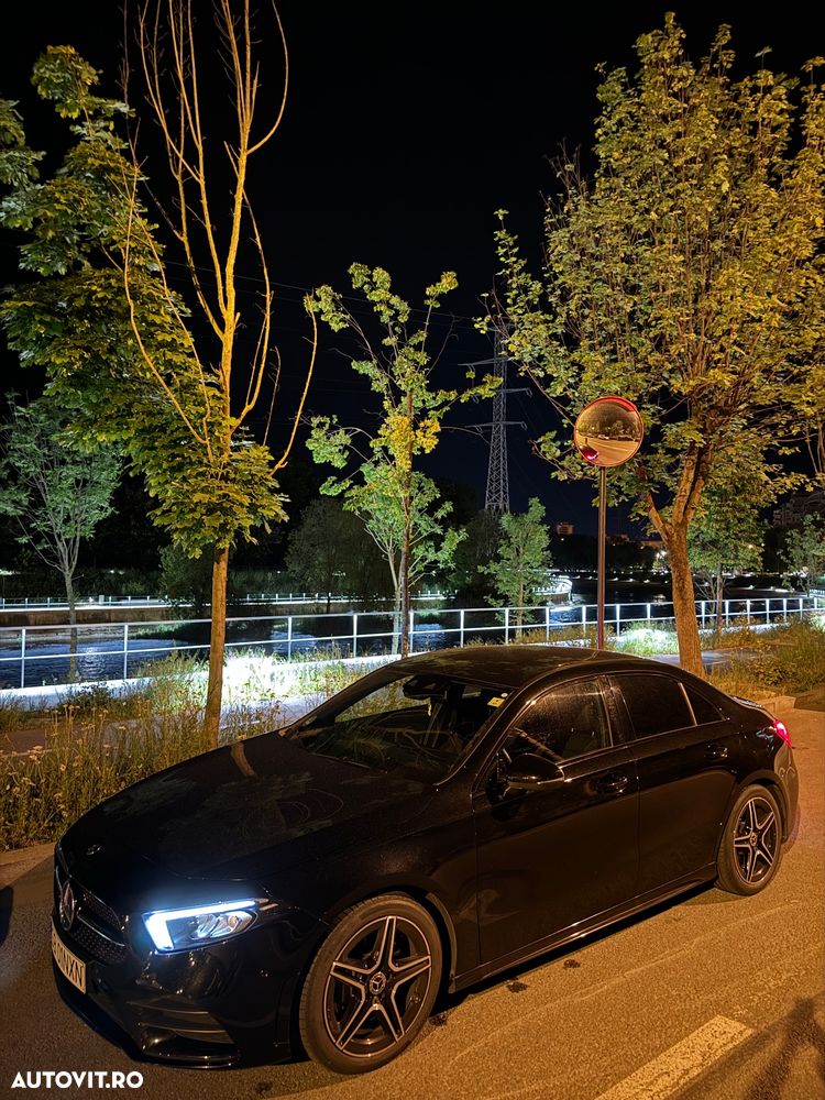 Mercedes-Benz A 220 4Matic 7G-DCT AMG Line - 10