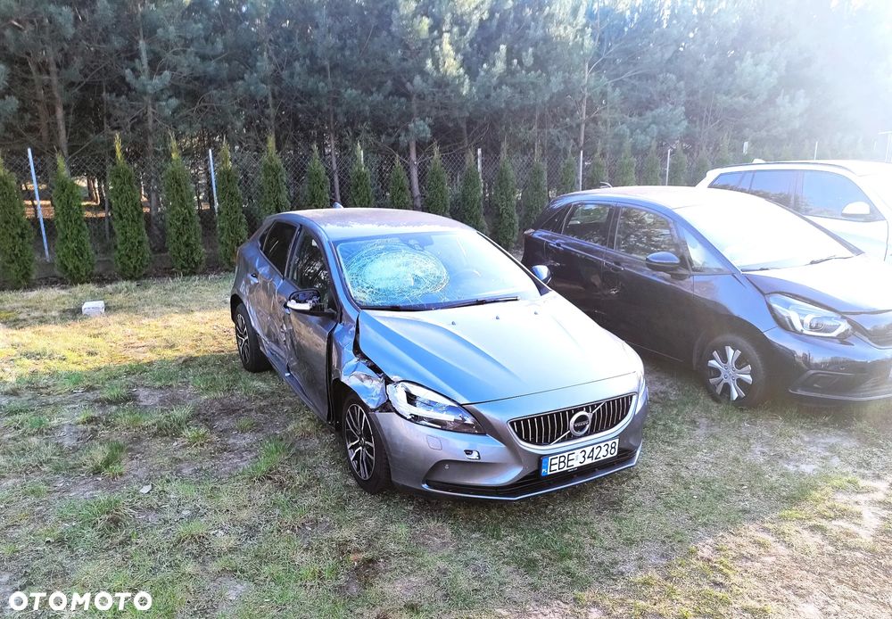 Volvo V40 - 2