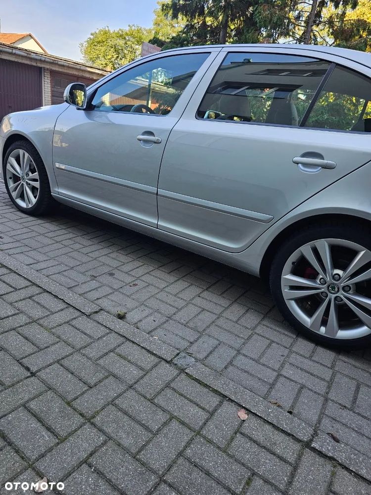 Skoda Octavia 2.0 TFSI RS - 17
