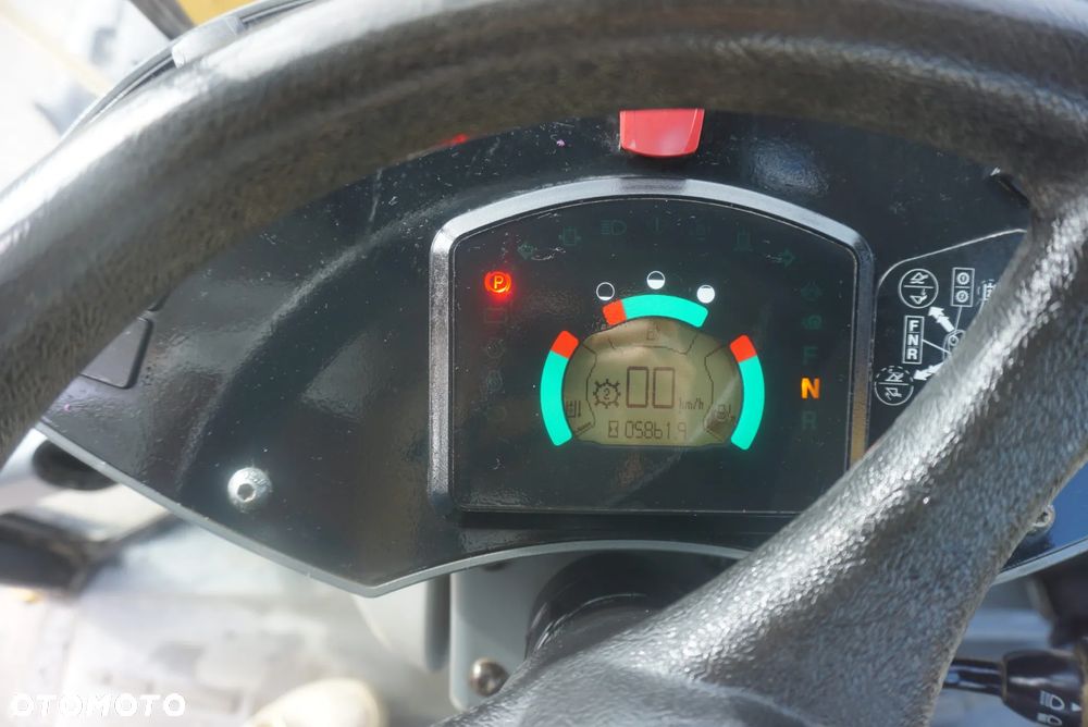 Caterpillar CAT 906 H - 8