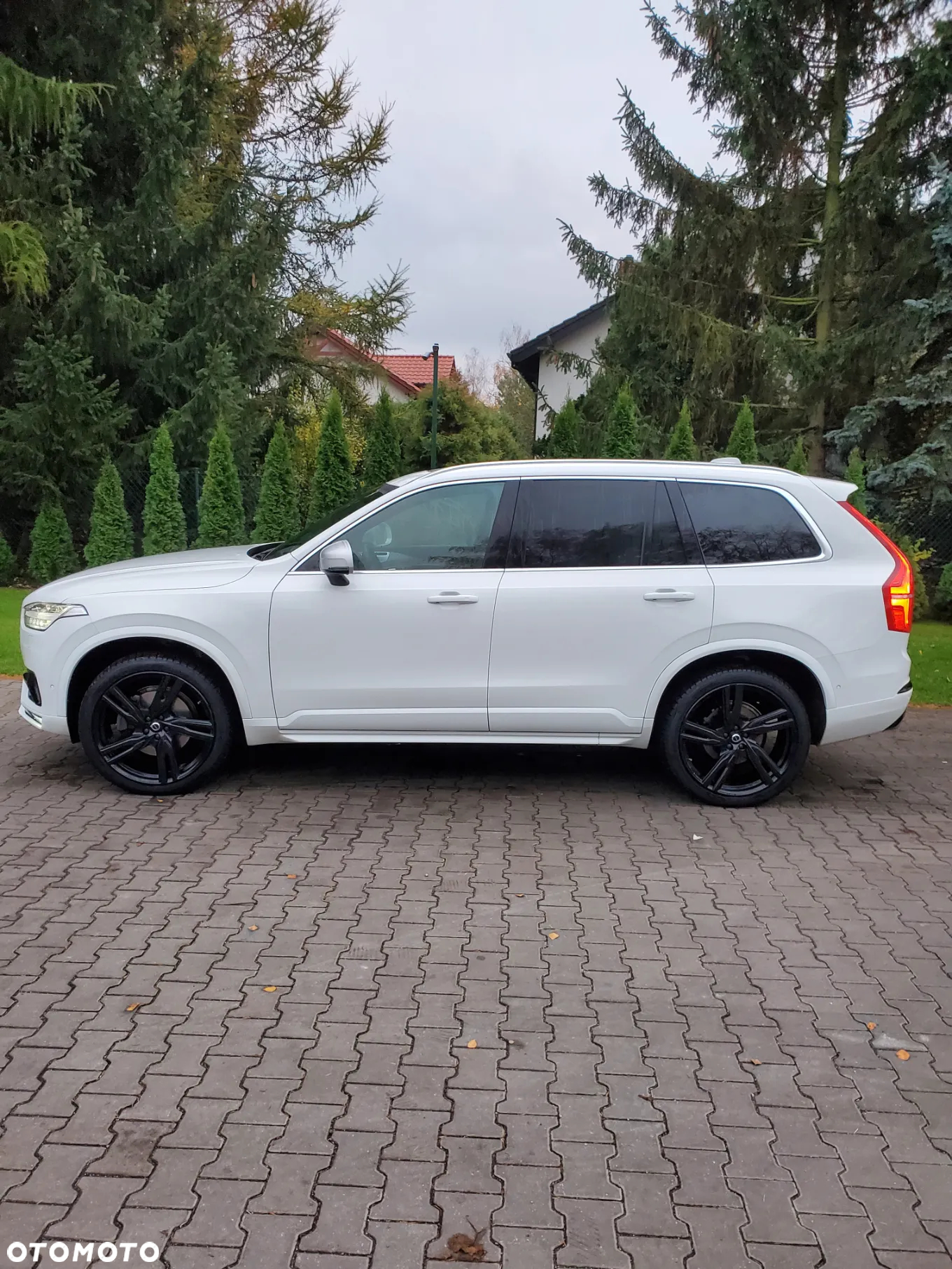 Volvo XC 90 D5 AWD R-Design - 10