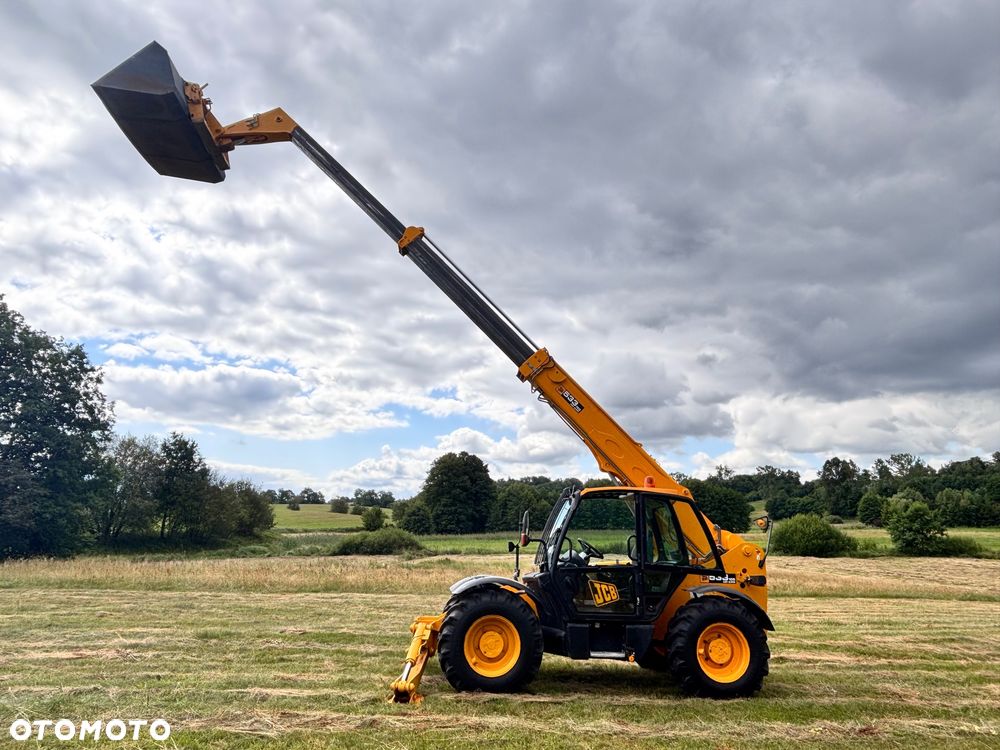 JCB - 15