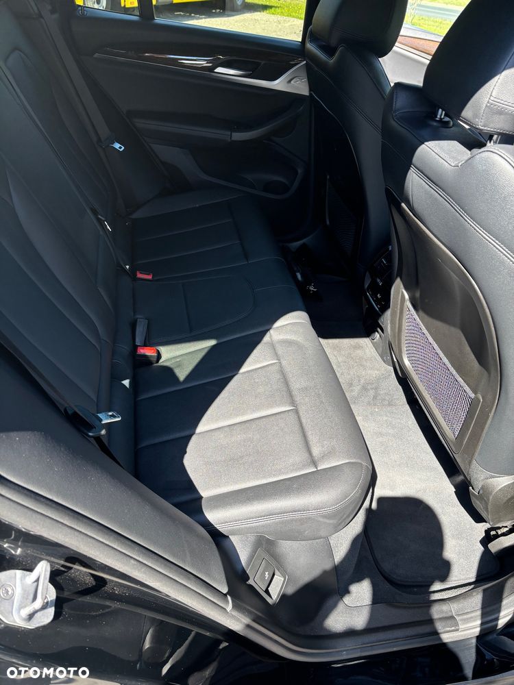 BMW X3 xDrive30i xLine - 23