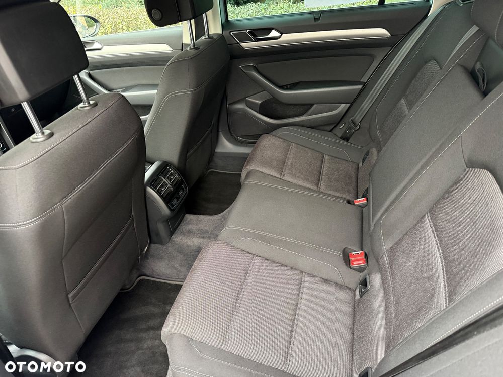 Volkswagen Passat 2.0 TDI BMT Highline DSG - 9