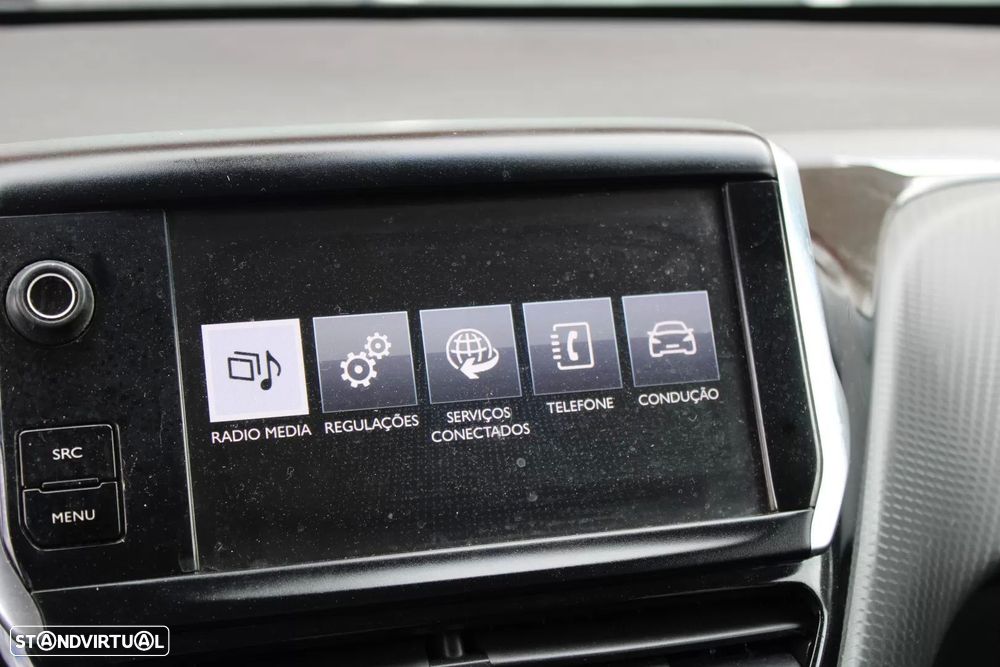 Peugeot 208 1.2 PureTech Style - 24