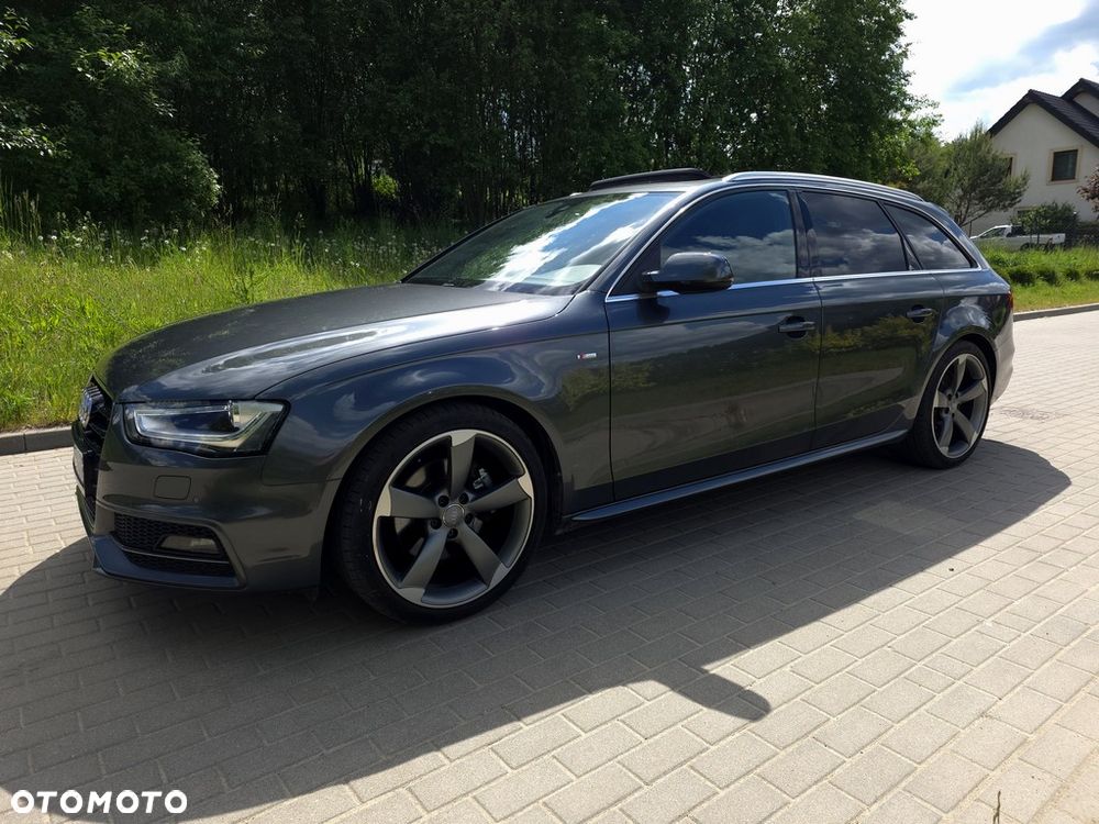 Audi A4 Avant 2.0 TDI Quattro Line S tronic - 38