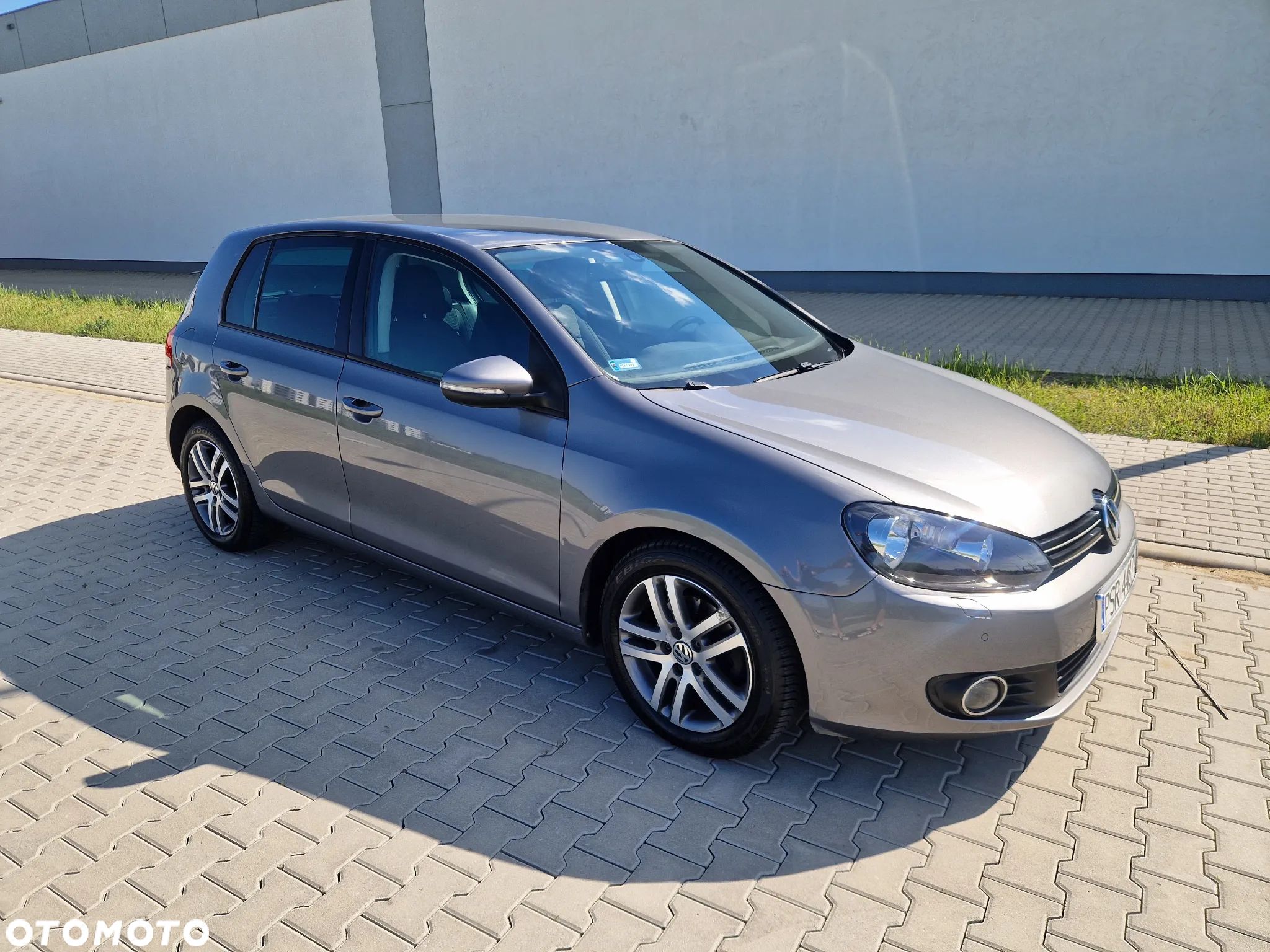 Volkswagen Golf VI 2.0 TDI Comfortline - 1