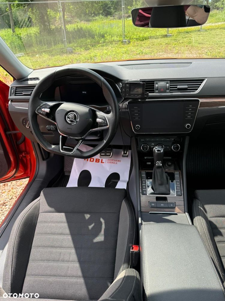 Skoda Superb 2.0 TDI SCR 4x4 Scout DSG - 13