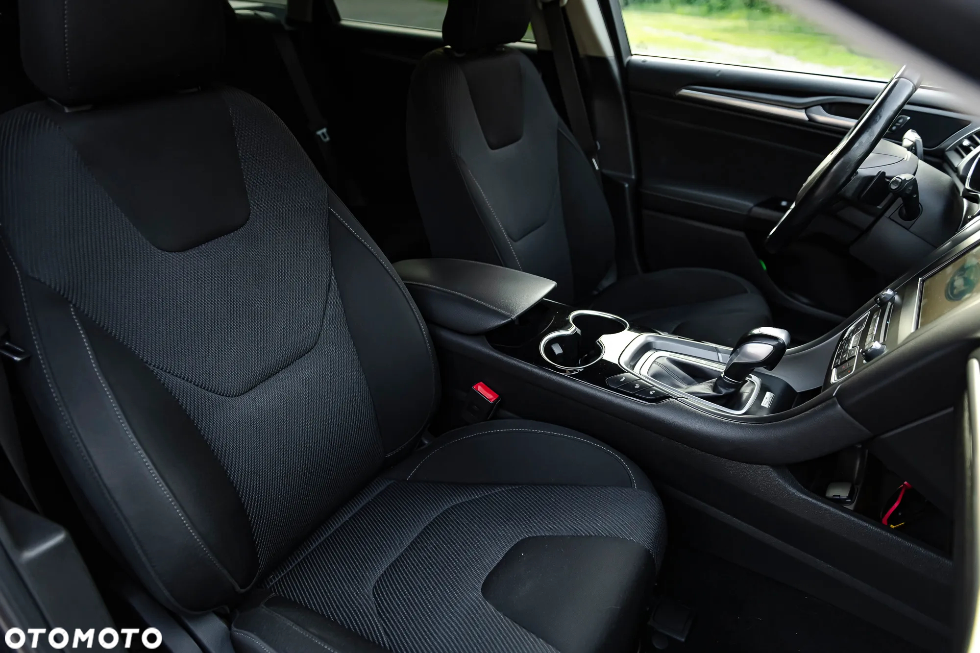 Ford Mondeo 2.0 TDCi Titanium PowerShift - 12