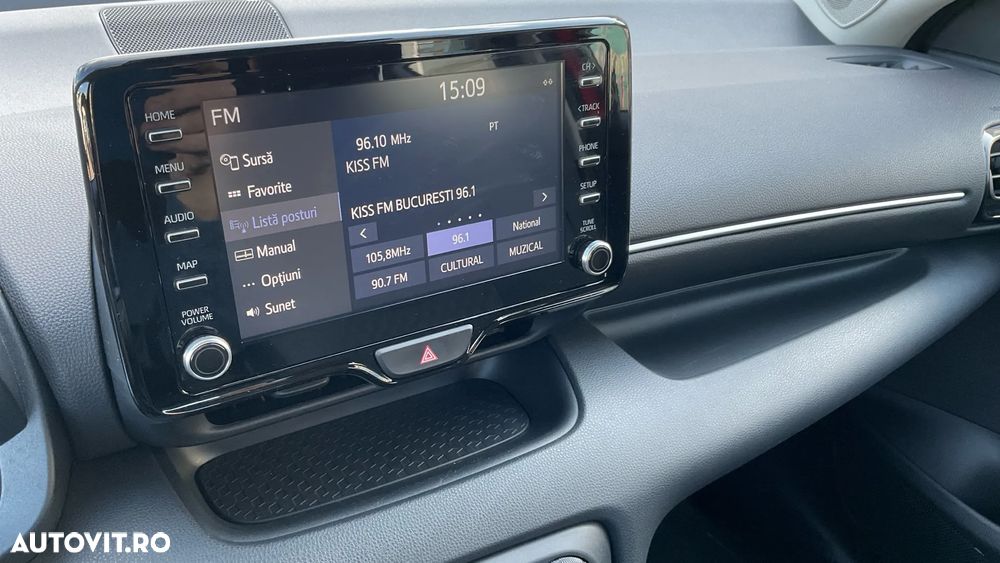 Toyota Yaris 1.5 L Dynamic - 22