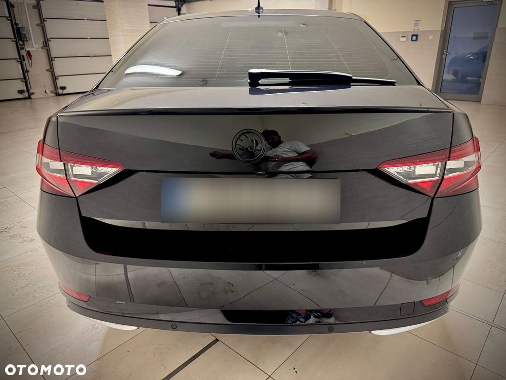 Skoda Superb 2.0 TDI 4x4 Sportline DSG - 7
