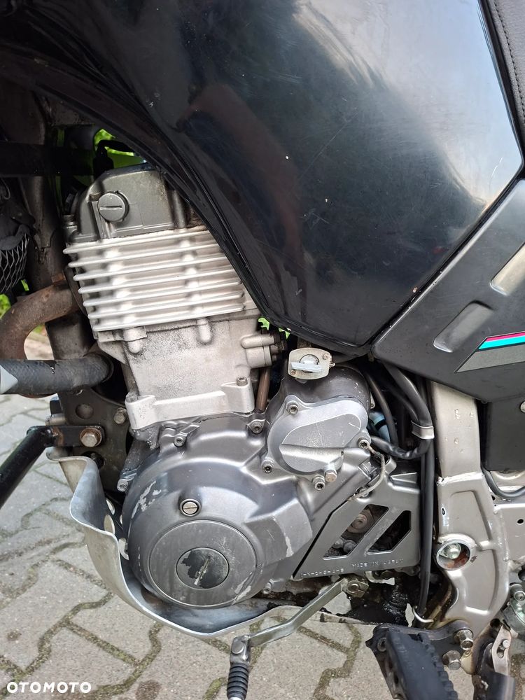 Yamaha XTZ - 17