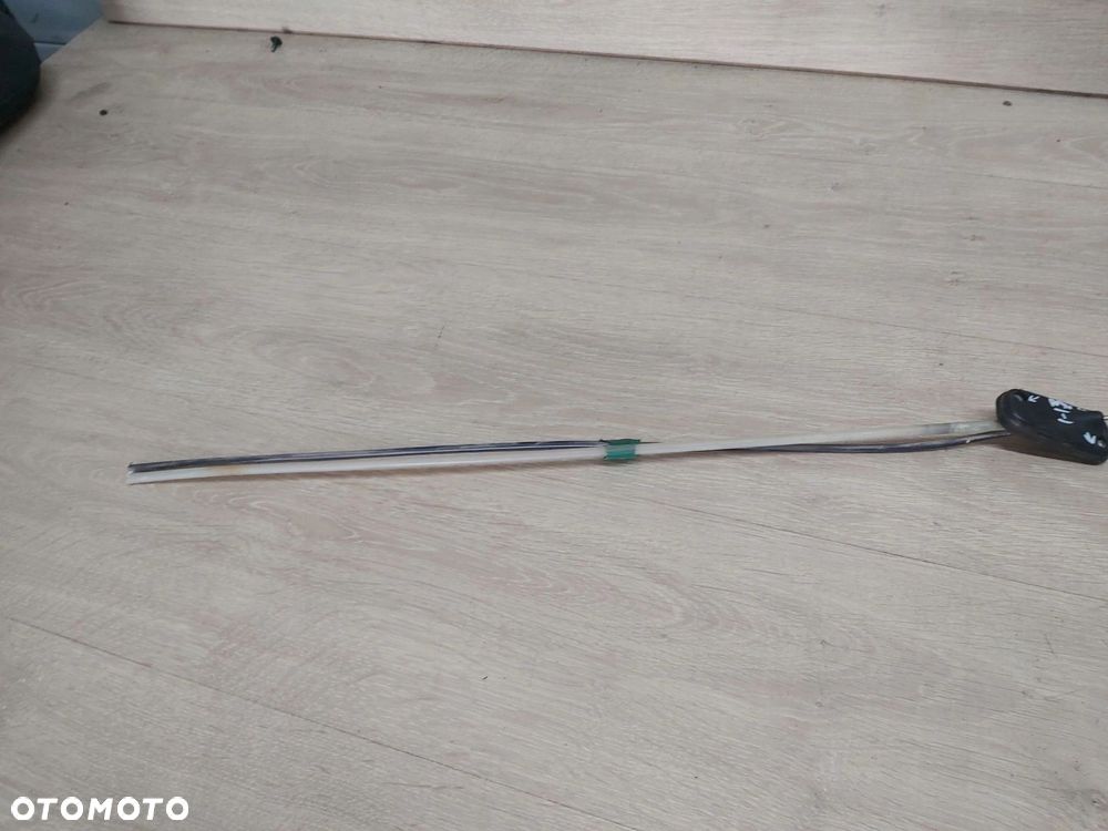 Toyota RAV4 I 2,0 antena bat mocowanie - 4