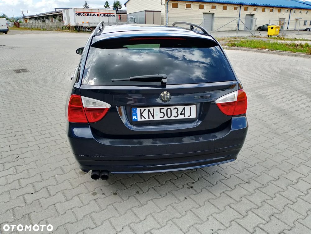 BMW Seria 3 325i - 3