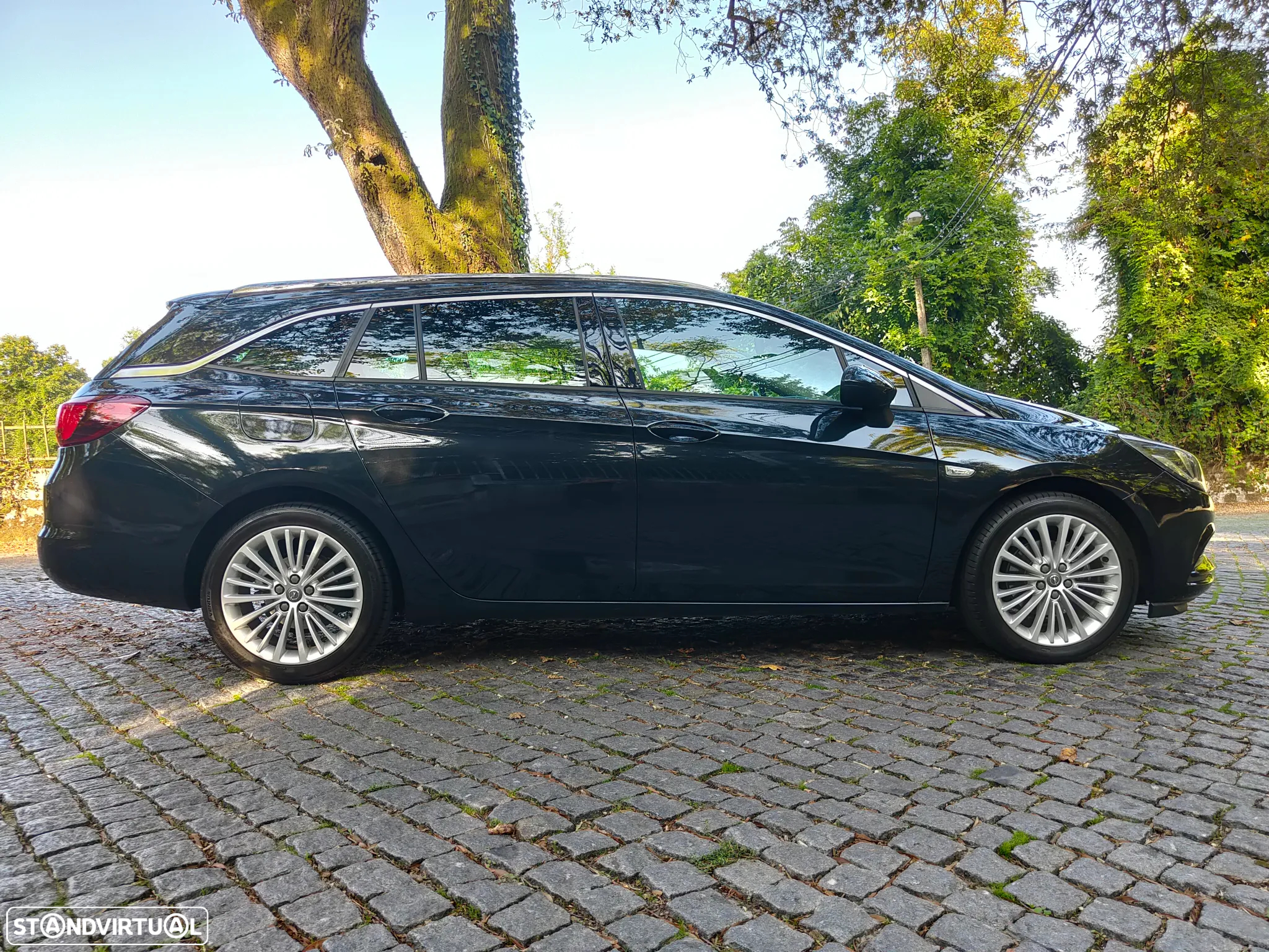 Opel Astra Sports Tourer 1.4 T Innovation S/S - 19