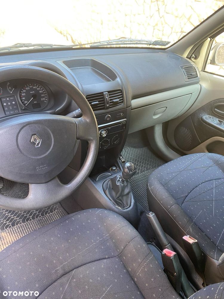 Renault Clio 1.2 16V Authentique - 14