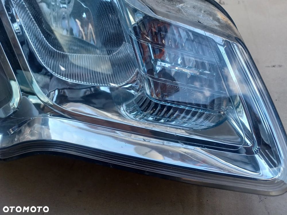 LAMPA PRZEDNIA PRAWA C3 II LIFT 9677033880-04 - 8