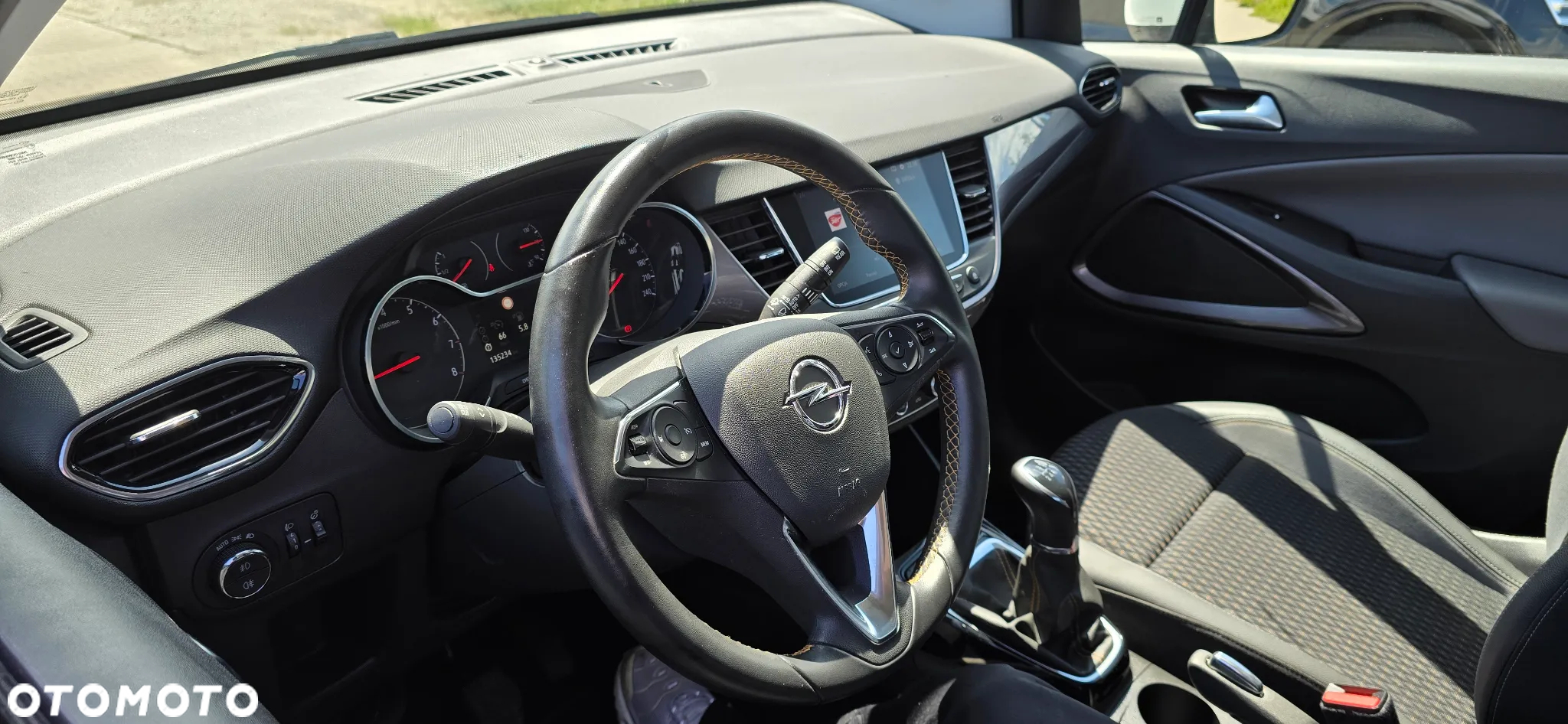 Opel Crossland X 1.2 Start/Stop Innovation - 38