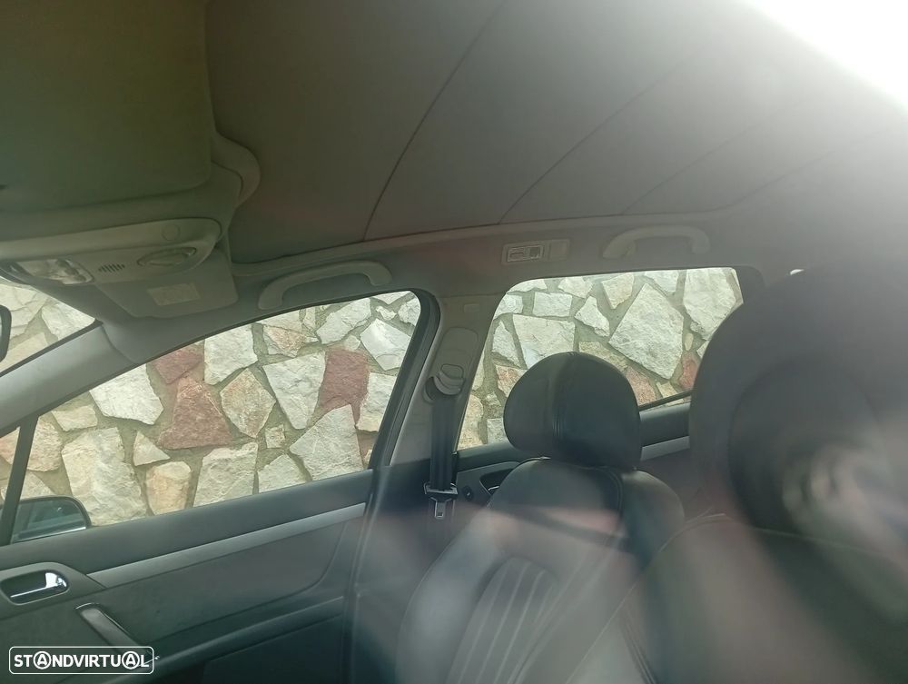 Peugeot 407 SW 1.6 HDi Executive - 8