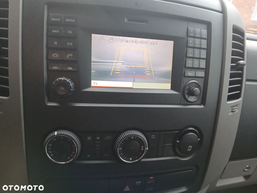 Mercedes-Benz Sprinter - 9