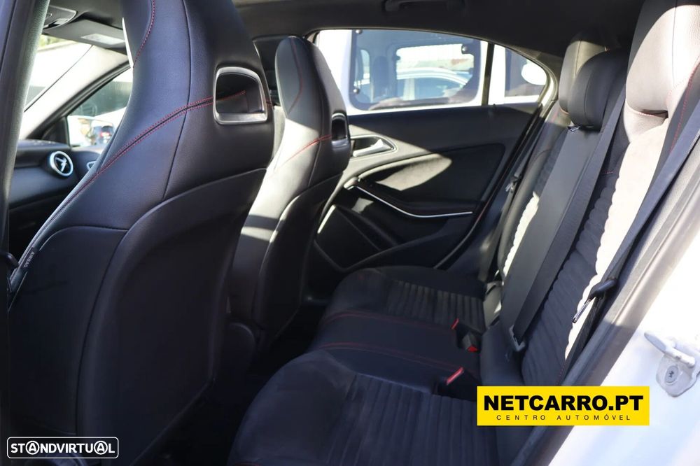 Mercedes-Benz A 180 Dynamic Edition - 12