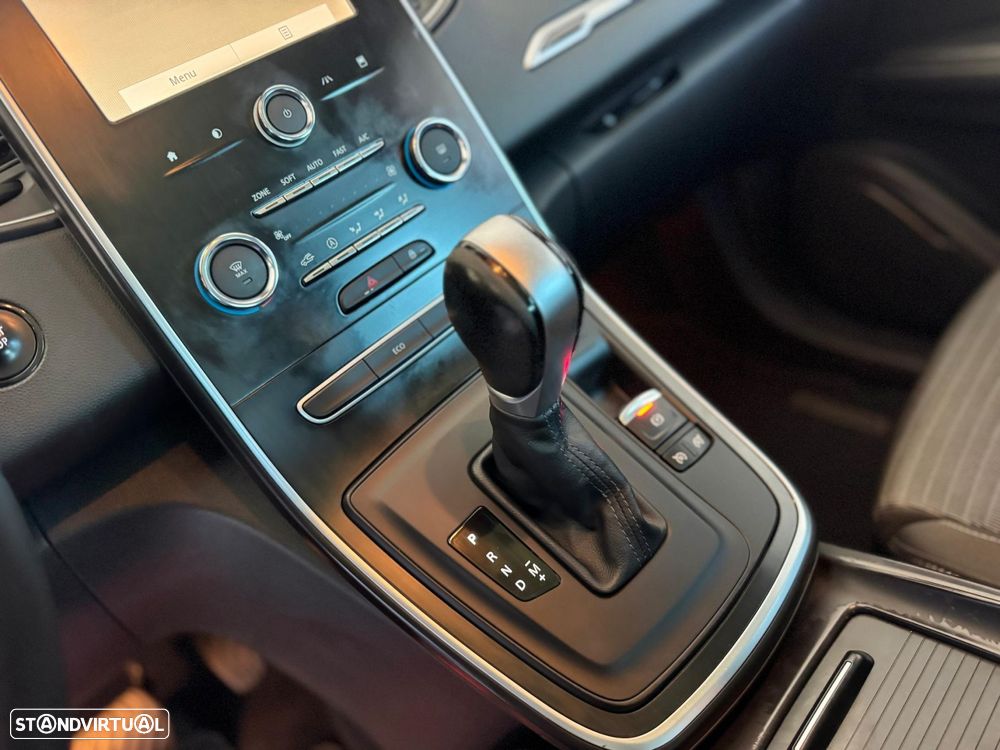 Renault Scénic BLUE dCi 120 EDC LIMITED - 18