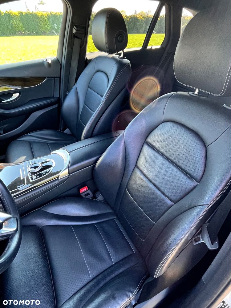 Mercedes-Benz GLC 300 4Matic 9G-TRONIC - 27
