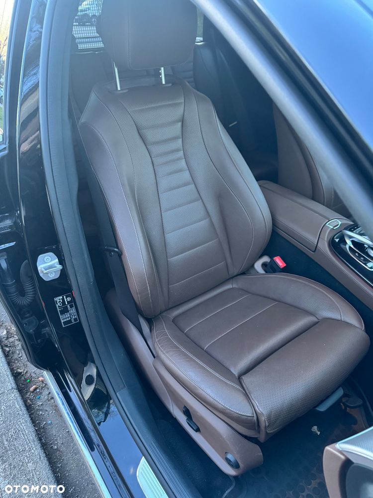 Mercedes-Benz Klasa E 400 4-Matic 9G-TRONIC - 6