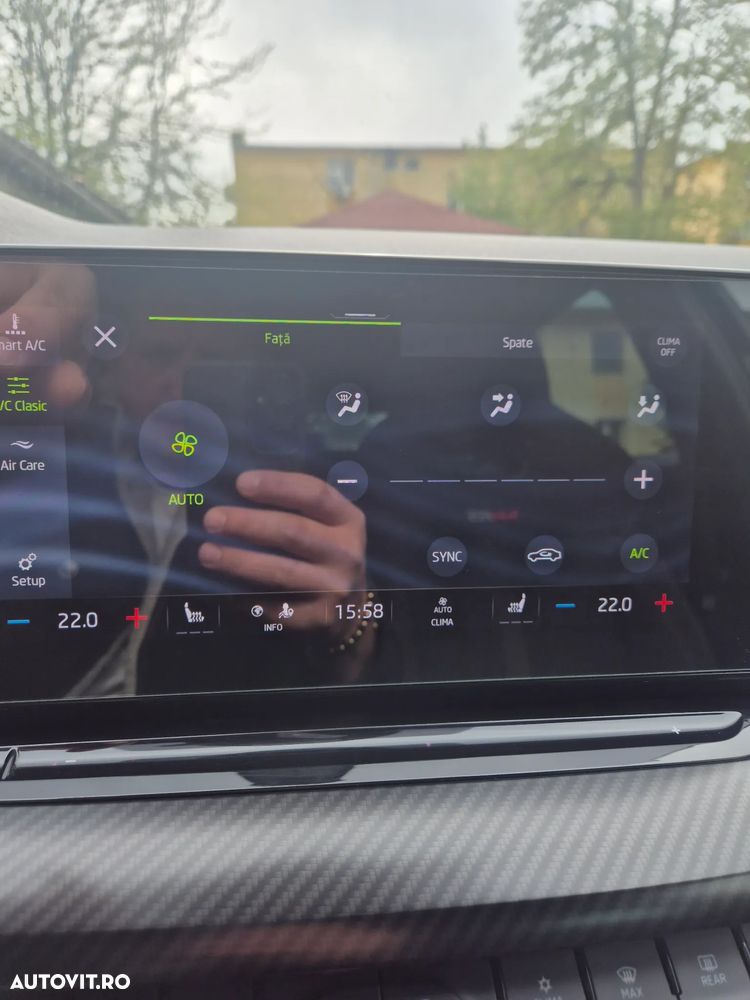 Skoda Octavia 2.0 TDI DSG RS - 14