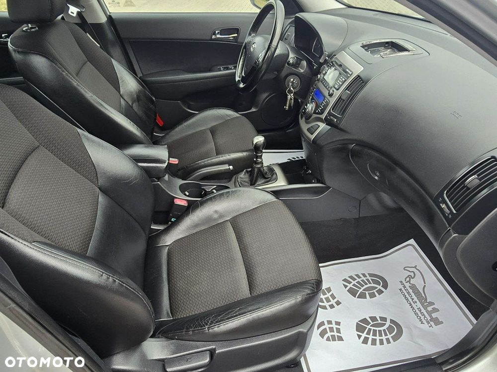Hyundai i30 - 24